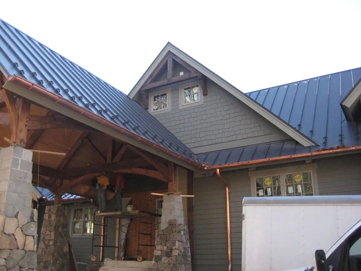 Craftsman Roofing team delivering quality roofing work in North Smithfield